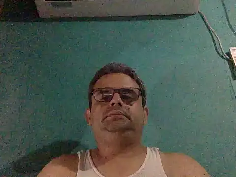 Snapshot of Katracho6969 chatting on December 2, 2025, 12:49 am Katracho6969 online show from December 2, 2025, 12:49 am