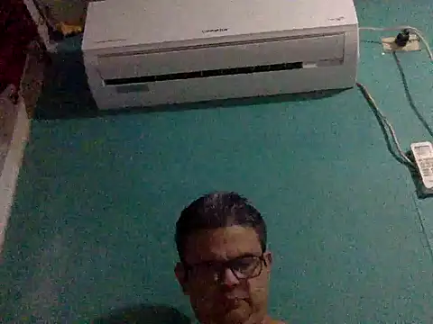 Snapshot of Katracho6969 chatting on December 3, 2025, 3:03 am Katracho6969 online show from December 3, 2025, 3:03 am