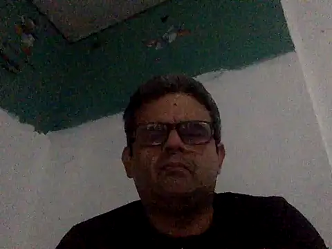 Snapshot of Katracho6969 chatting on December 15, 2025, 2:32 pm Katracho6969 online show from December 15, 2025, 2:32 pm