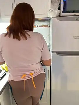 Snapshot of IrishmilfAnna chatting on October 8, 2025, 3:42 pm IrishmilfAnna online show from October 8, 2025, 3:42 pm