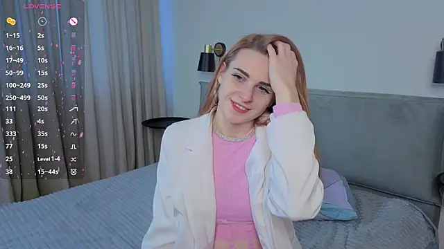 HelenMartines online show from November 4, 2025, 10:47 am