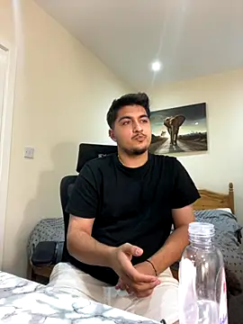 mixedcouplee69 online show from September 16, 2025, 8:43 pm