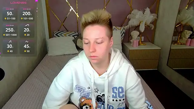 Snapshot of AlexandraGreen chatting on September 27, 2025, 8:58 pm AlexandraGreen online show from September 27, 2025, 8:58 pm