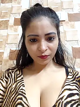 Snapshot of QUEEN-ADITI chatting on September 11, 2025, 12:49 pm QUEEN-ADITI online show from September 11, 2025, 12:49 pm
