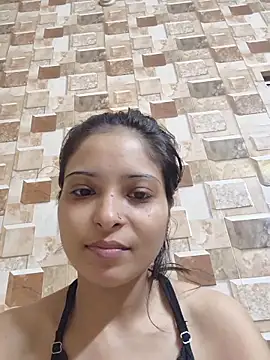 Snapshot of QUEEN-ADITI chatting on November 20, 2025, 6:18 pm QUEEN-ADITI online show from November 20, 2025, 6:18 pm