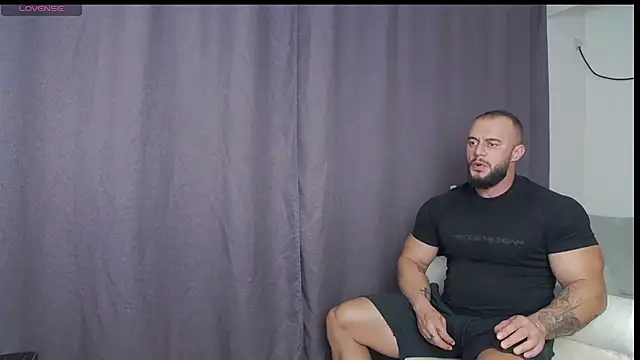 Snapshot of RickyMiami1 chatting on September 21, 2025, 6:42 pm RickyMiami1 online show from September 21, 2025, 6:42 pm