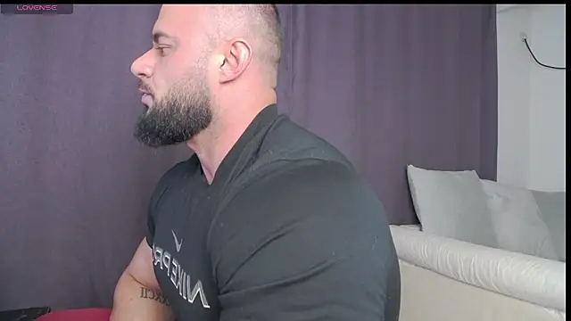 Snapshot of RickyMiami1 chatting on October 4, 2025, 5:55 pm RickyMiami1 online show from October 4, 2025, 5:55 pm