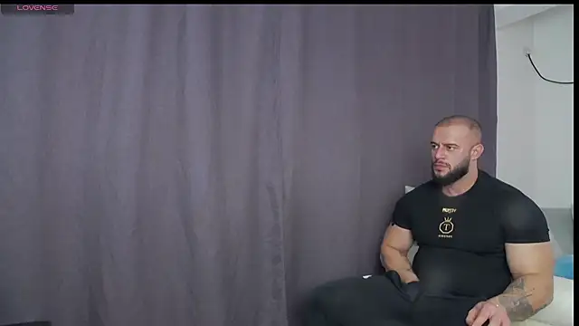 Snapshot of RickyMiami1 chatting on November 15, 2025, 12:34 pm RickyMiami1 online show from November 15, 2025, 12:34 pm