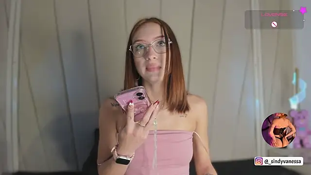 Snapshot of Alison_Ivannova chatting on October 14, 2025, 3:18 am Alison Ivannova online show from October 14, 2025, 3:18 am