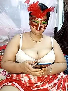 Tanisha-Chy online show from October 31, 2025, 5:36 pm