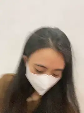 Mochi21 online show from October 3, 2025, 2:41 am