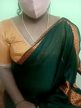 Snapshot of monal_95 chatting on November 11, 2025, 5:40 am monal 95 online show from November 11, 2025, 5:40 am