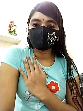 Snapshot of Puja-Rane chatting on November 5, 2025, 6:13 am Puja-Rane online show from November 5, 2025, 6:13 am