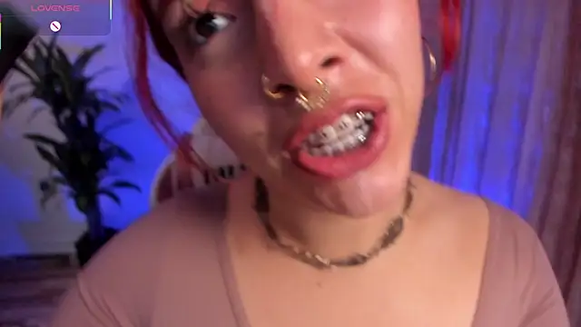 bri von dhara   online show from September 16, 2025, 3:35 pm