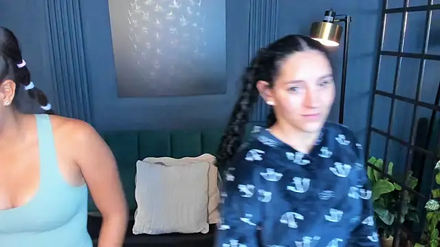 Snapshot of aliceandsia chatting on September 12, 2025, 3:17 am aliceandsia online show from September 12, 2025, 3:17 am