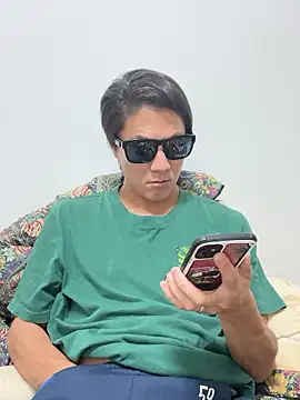 erokami36 online show from September 19, 2025, 2:18 pm