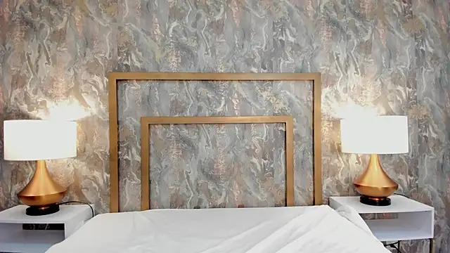 DannaBelucci online show from November 26, 2025, 8:32 pm