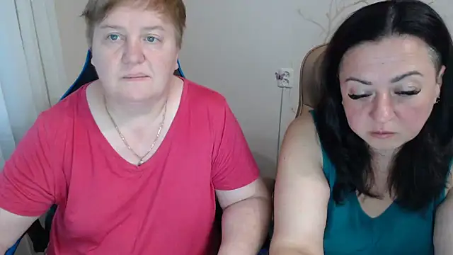 Snapshot of Bertie_Adeline chatting on September 24, 2025, 3:37 pm Bertie Adeline online show from September 24, 2025, 3:37 pm