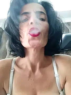 Snapshot of Gecenin_Kralicesi chatting on October 23, 2025, 11:42 am Gecenin Kralicesi online show from October 23, 2025, 11:42 am