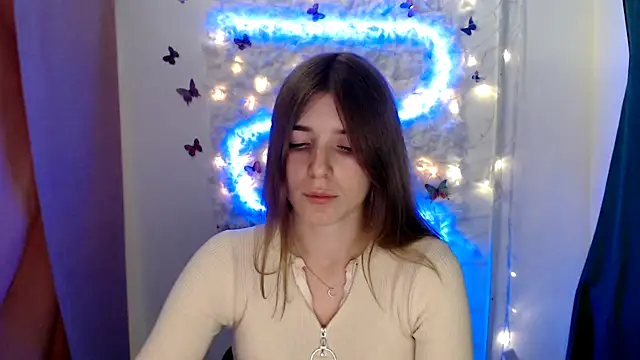 Snapshot of JuiceLips__ chatting on September 15, 2025, 4:40 pm JuiceLips online show from September 15, 2025, 4:40 pm