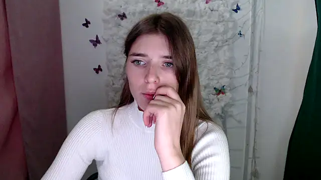 Snapshot of JuiceLips__ chatting on September 17, 2025, 12:40 pm JuiceLips online show from September 17, 2025, 12:40 pm