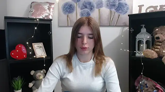 Snapshot of JuiceLips__ chatting on October 1, 2025, 2:12 pm JuiceLips online show from October 1, 2025, 2:12 pm