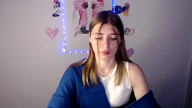 Snapshot of JuiceLips__ chatting on October 2, 2025, 1:29 pm JuiceLips online show from October 2, 2025, 1:29 pm