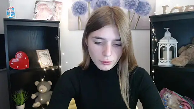 Snapshot of JuiceLips__ chatting on October 10, 2025, 11:31 am JuiceLips online show from October 10, 2025, 11:31 am