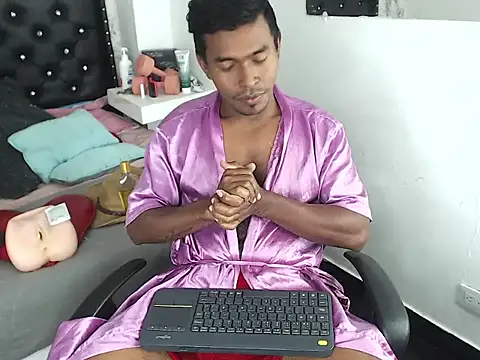 Snapshot of Adam_Morgan2 chatting on October 2, 2025, 5:58 am Adam Morgan2 online show from October 2, 2025, 5:58 am