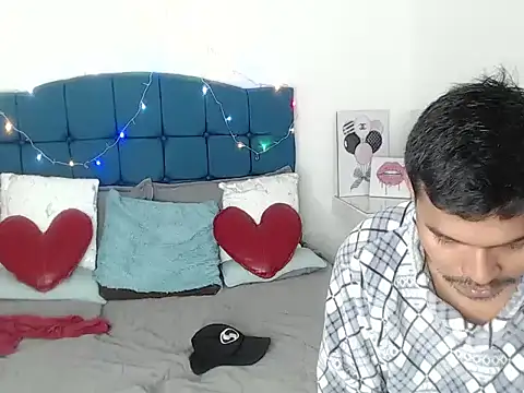 Snapshot of Adam_Morgan2 chatting on November 24, 2025, 5:29 am Adam Morgan2 online show from November 24, 2025, 5:29 am