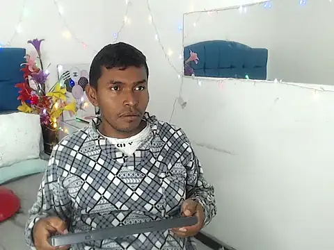 Snapshot of Adam_Morgan2 chatting on December 1, 2025, 3:22 am Adam Morgan2 online show from December 1, 2025, 3:22 am