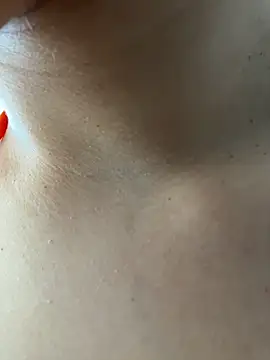 Snapshot of CatadeLuca chatting on December 15, 2025, 2:32 pm CatadeLuca online show from December 15, 2025, 2:32 pm