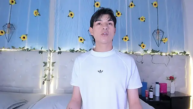 Snapshot of AleAurarashi chatting on November 7, 2025, 1:49 am AleAurarashi online show from November 7, 2025, 1:49 am