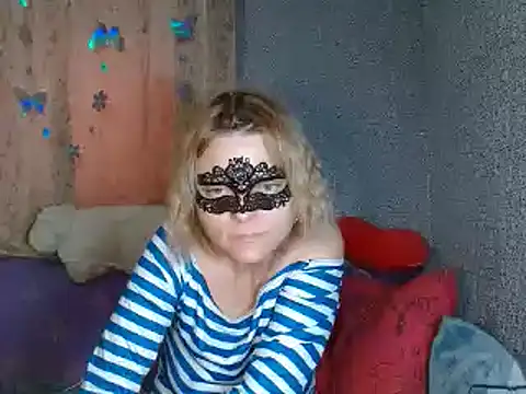 Snapshot of Miss_Nona chatting on October 19, 2025, 11:55 am Miss Nona online show from October 19, 2025, 11:55 am