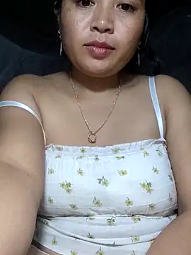 Angela-babyxx online show from October 27, 2025, 1:37 pm