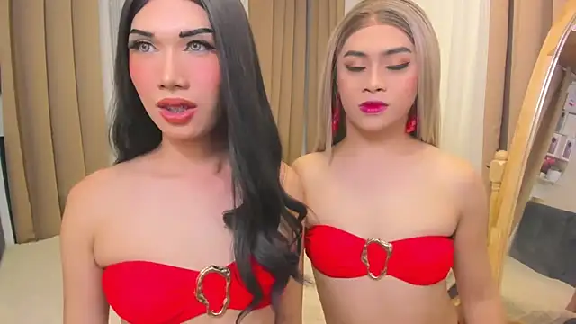 Snapshot of MaxCollins chatting on December 1, 2025, 6:57 pm MaxCollins online show from December 1, 2025, 6:57 pm