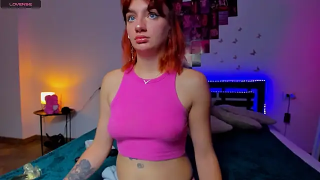 ArinaWinss online show from October 4, 2025, 6:06 pm