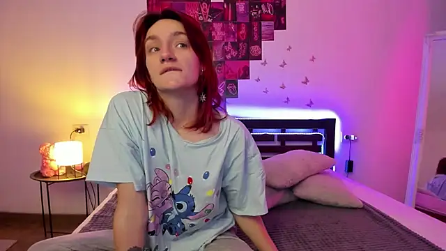 ArinaWinss online show from November 22, 2025, 8:19 pm