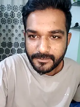 Snapshot of avi007p chatting on October 27, 2025, 5:06 pm avi007p online show from October 27, 2025, 5:06 pm