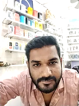 Snapshot of avi007p chatting on October 30, 2025, 11:44 am avi007p online show from October 30, 2025, 11:44 am