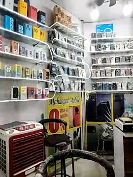 Snapshot of avi007p chatting on November 1, 2025, 3:58 pm avi007p online show from November 1, 2025, 3:58 pm