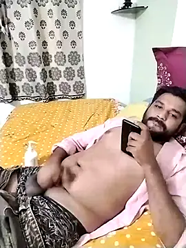 Snapshot of avi007p chatting on November 6, 2025, 9:15 pm avi007p online show from November 6, 2025, 9:15 pm