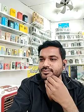 Snapshot of avi007p chatting on November 9, 2025, 8:56 am avi007p online show from November 9, 2025, 8:56 am