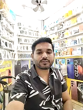 Snapshot of avi007p chatting on November 10, 2025, 12:04 pm avi007p online show from November 10, 2025, 12:04 pm