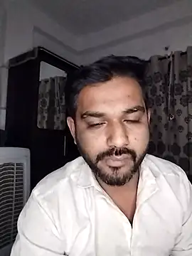 Snapshot of avi007p chatting on November 19, 2025, 9:37 pm avi007p online show from November 19, 2025, 9:37 pm