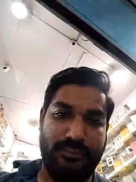 Snapshot of avi007p chatting on November 28, 2025, 3:25 pm avi007p online show from November 28, 2025, 3:25 pm