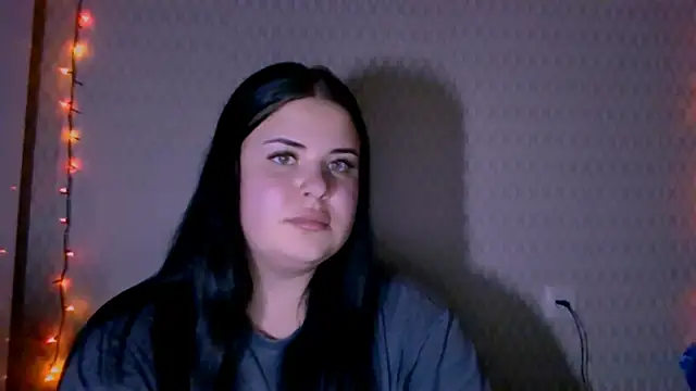  Trisha li online show from November 30, 2025, 5:17 pm