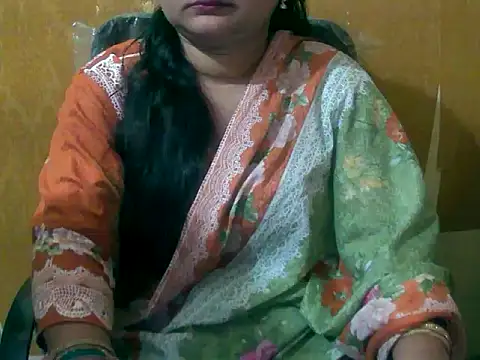 Snapshot of Saniya_K chatting on September 25, 2025, 4:00 pm Saniya K online show from September 25, 2025, 4:00 pm