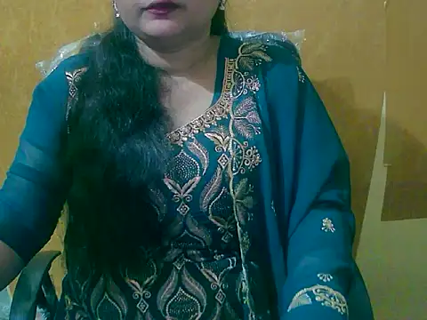 Snapshot of Saniya_K chatting on September 28, 2025, 5:07 pm Saniya K online show from September 28, 2025, 5:07 pm
