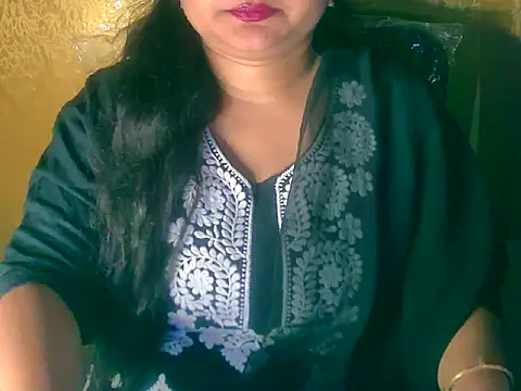 Snapshot of Saniya_K chatting on October 6, 2025, 5:10 pm Saniya K online show from October 6, 2025, 5:10 pm